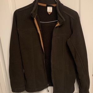 Patagonia brown women’s synchilla zip up jacket.